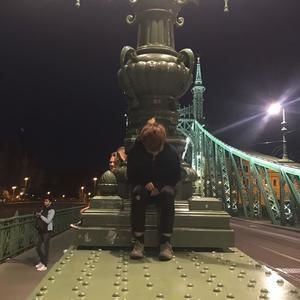 Meet your Posher, Geneveev